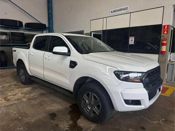 FORD RANGER 2.2 XLS 4X4 CD 16V DIESEL 4P MANUAL